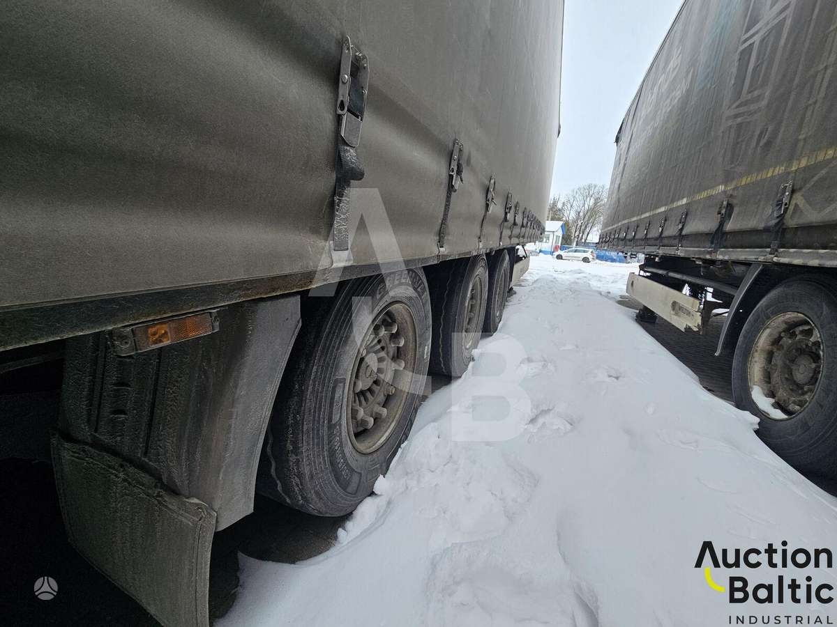 Krone SD, užuolaidinės / tentinės