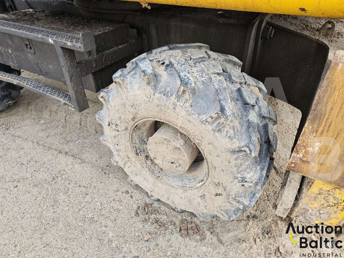JCB JS 175 W, ekskavatoriai