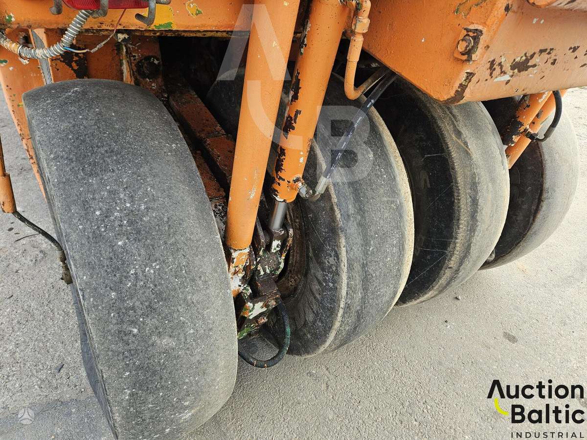 -Kita- CCN 1222, vibrator / compactor