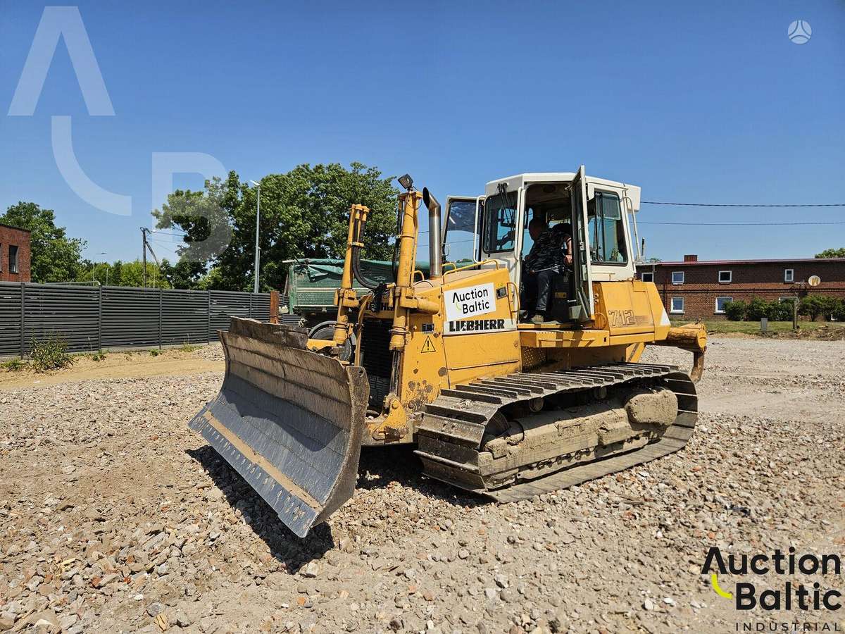 Liebherr PR 712 BM, бульдозеры