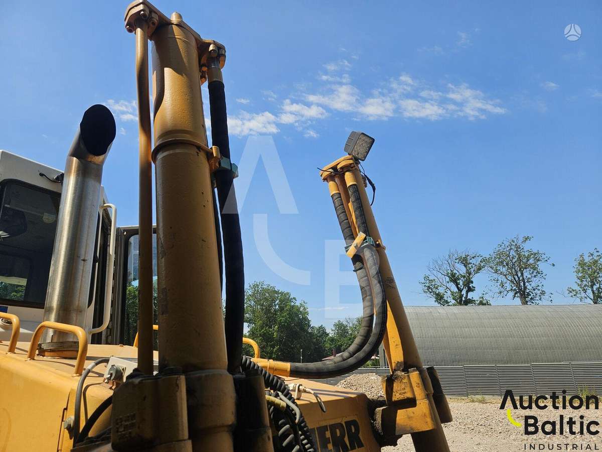 Liebherr PR 712 BM, bulldozer