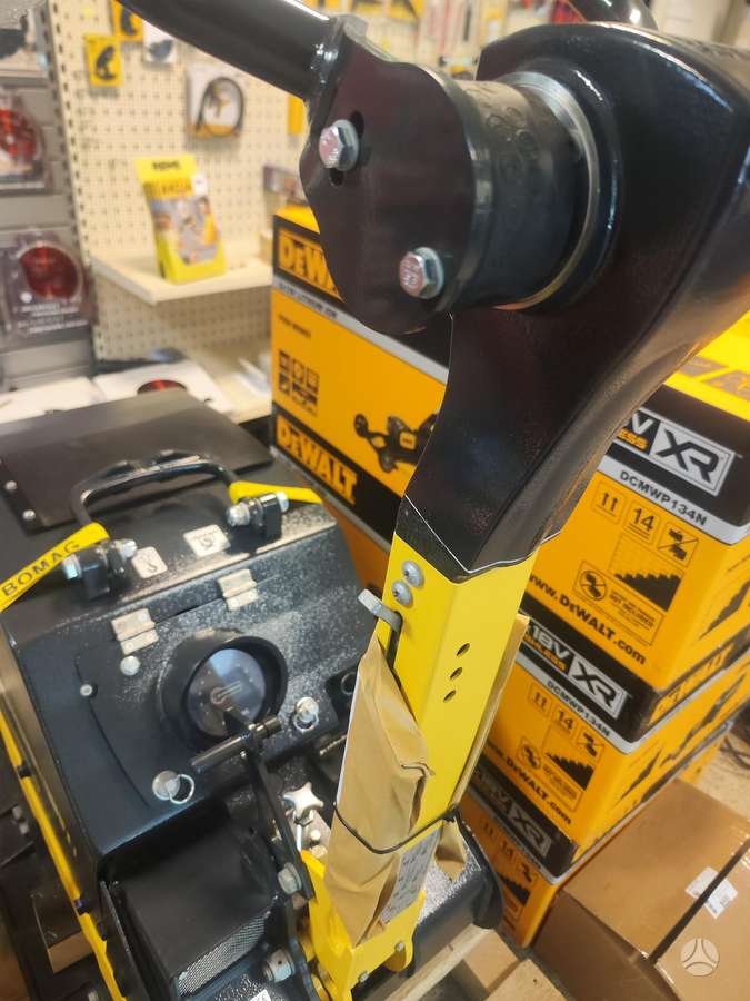 AVANT 755, mini loaders
