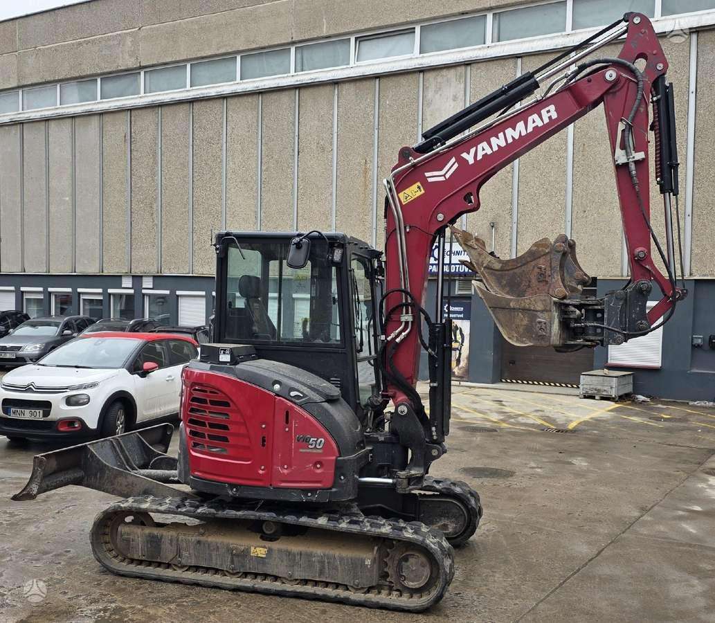 AVANT 755, mini loaders