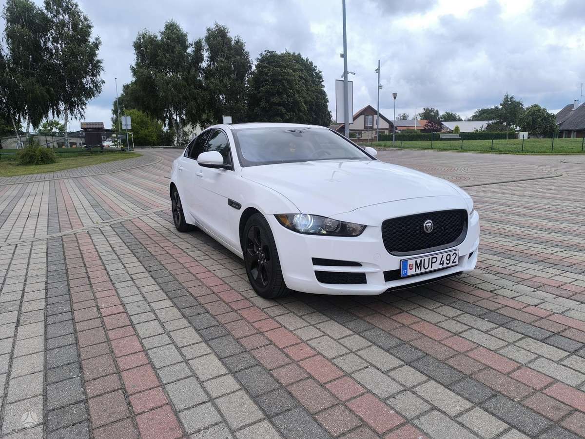 Jaguar XE, 2.0 l., Седан