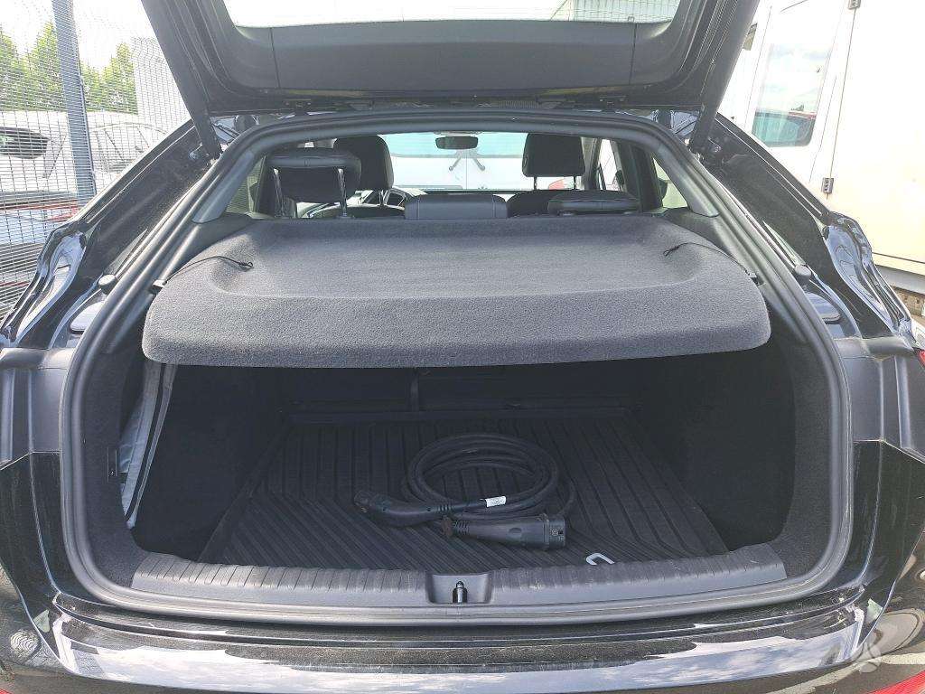 Audi Q4 e-tron, 82 kWh, off-road / crossover
