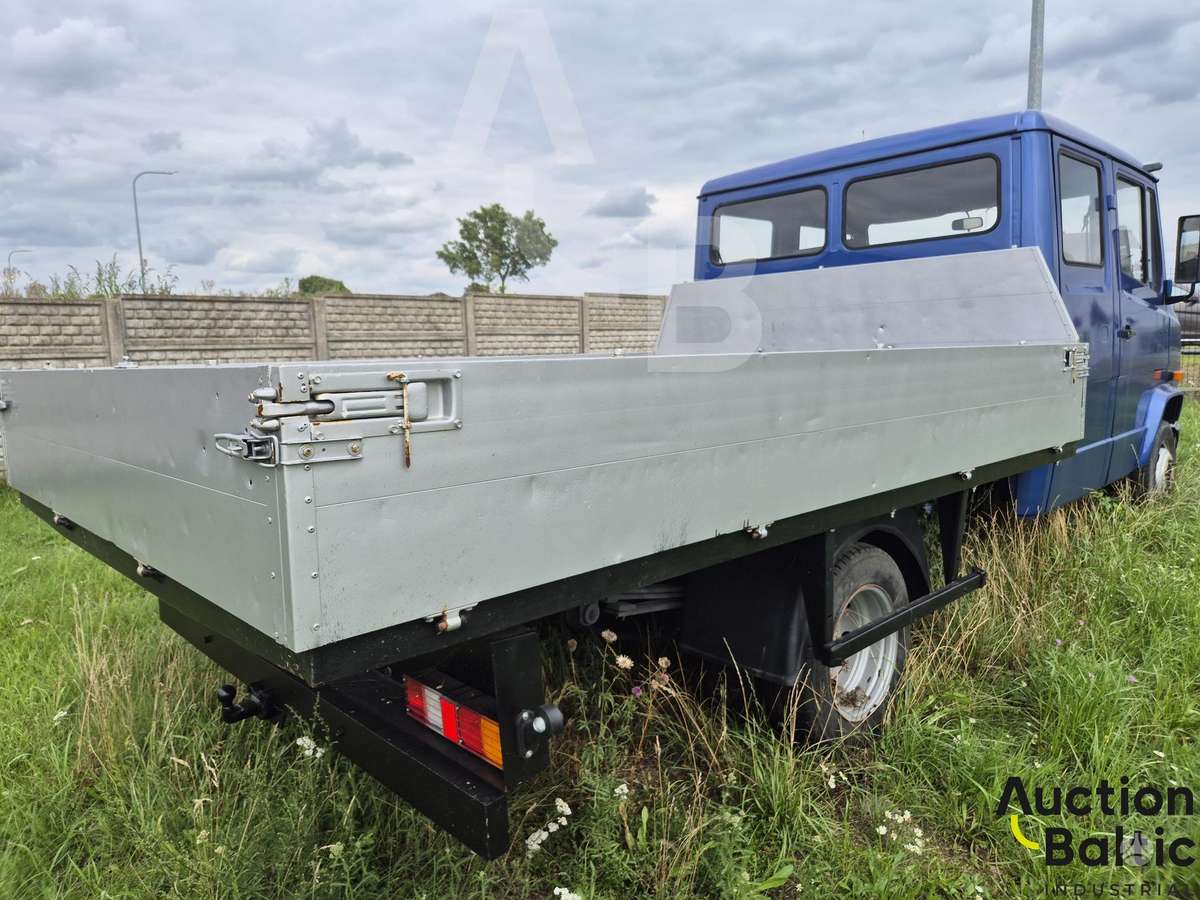 Mercedes-Benz 609 D, бортовые