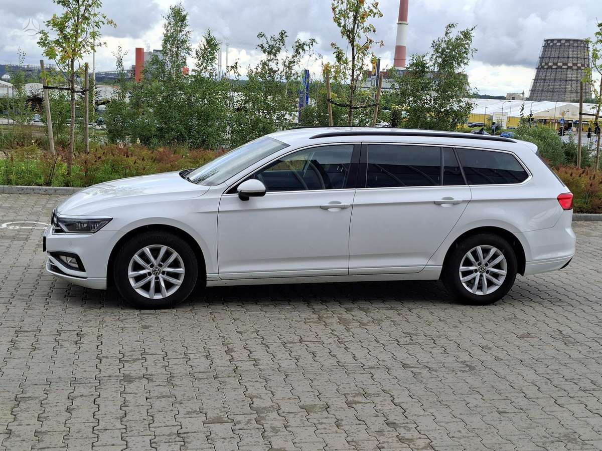 Volkswagen Passat - 2