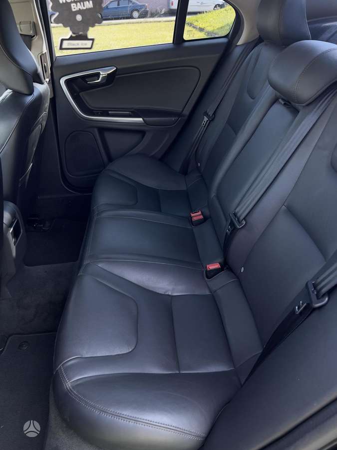 Volvo S60, 2.0 l., Седан