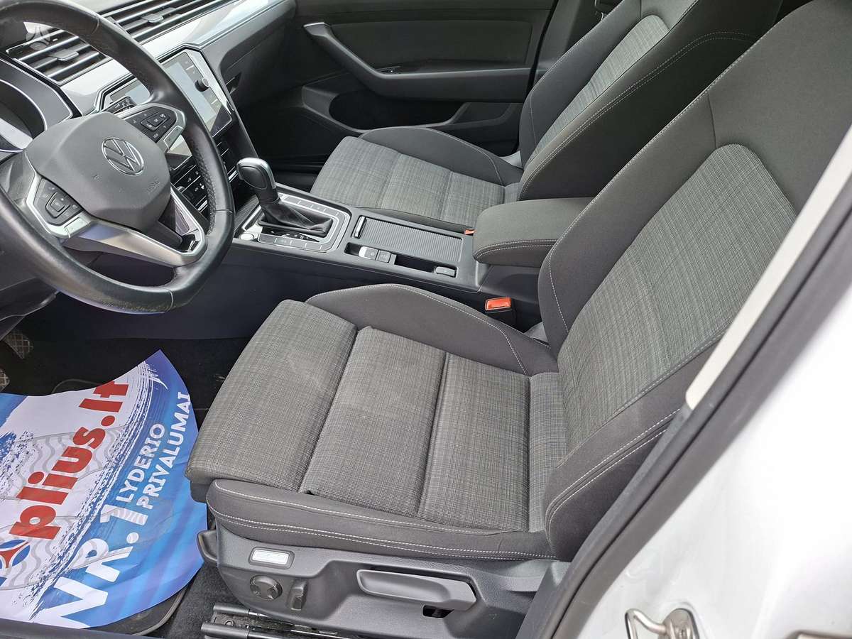 Volkswagen Passat - 8