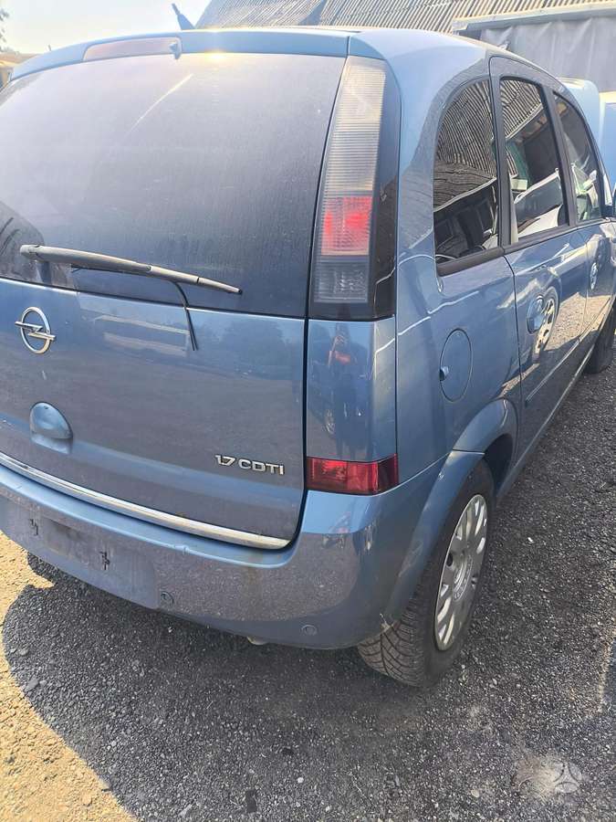 Opel Meriva dalimis