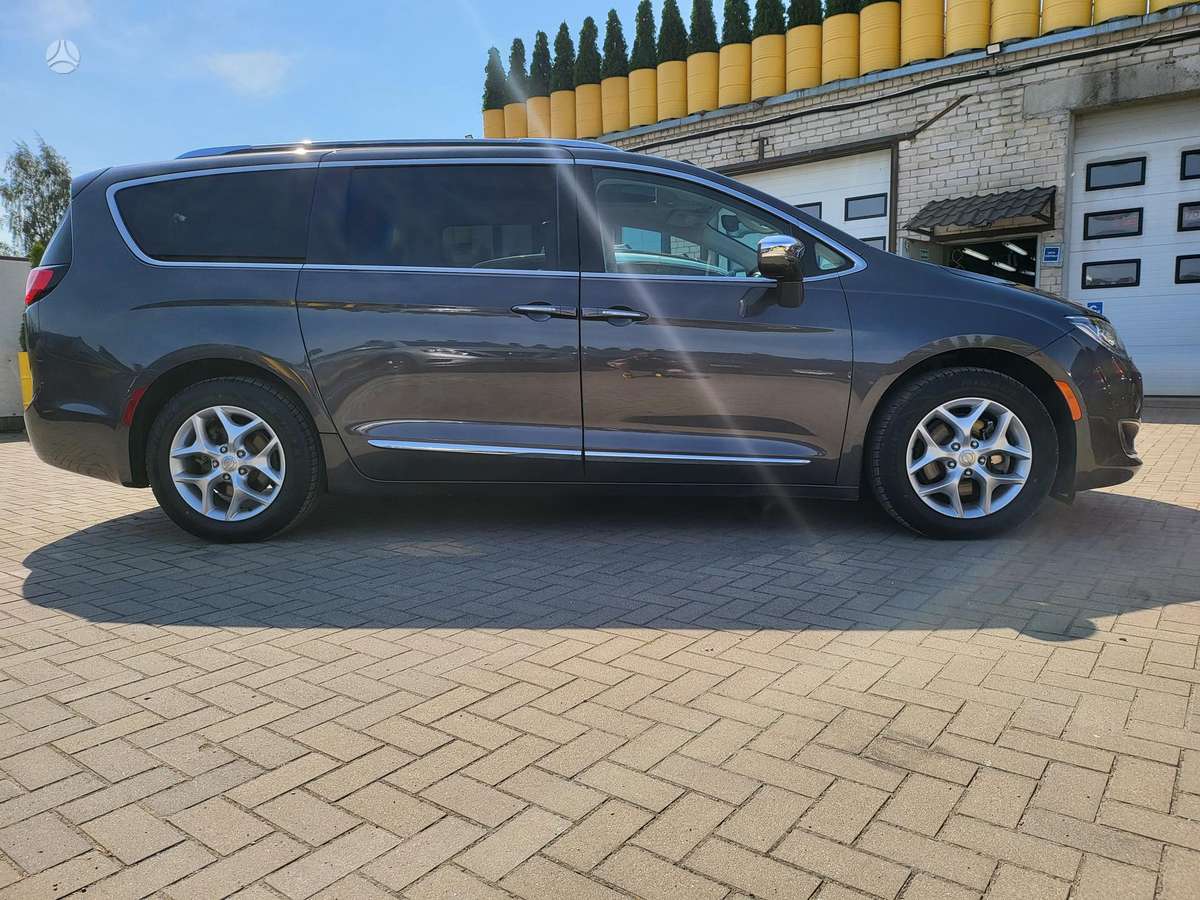 Chrysler Pacifica, 3.6 l., Универсал