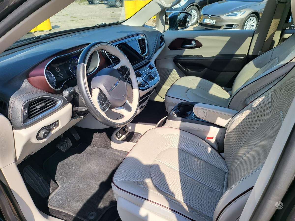 Chrysler Pacifica, 3.6 l., Универсал