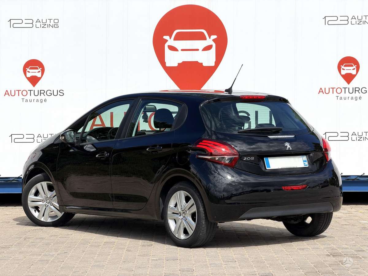 Peugeot 208 - 6