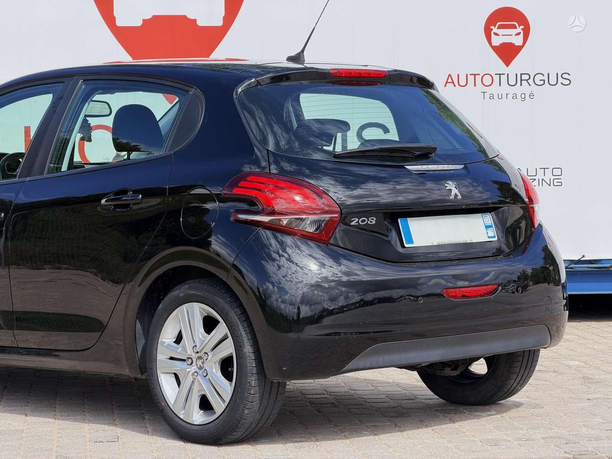 Peugeot 208 - 7