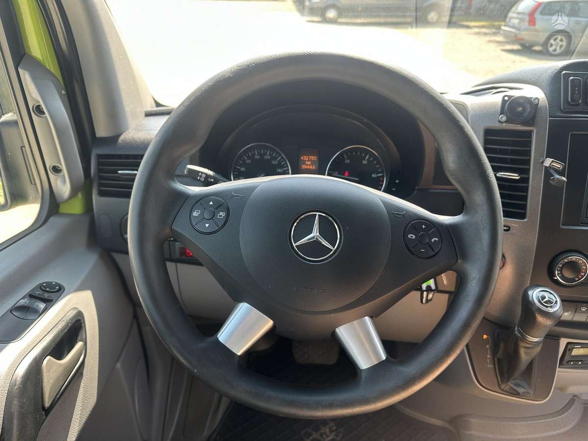 Mercedes-Benz Sprinter, passenger minibus