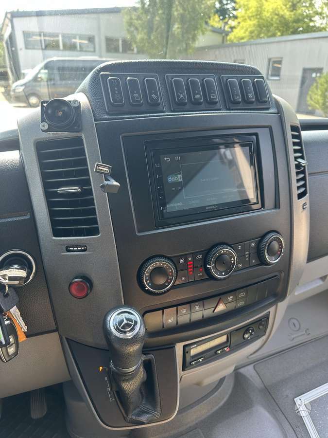 Mercedes-Benz Sprinter, passenger minibus
