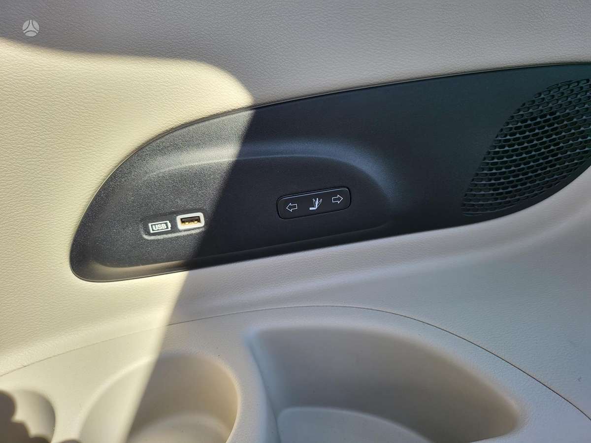 Chrysler Pacifica, 3.6 l., Универсал