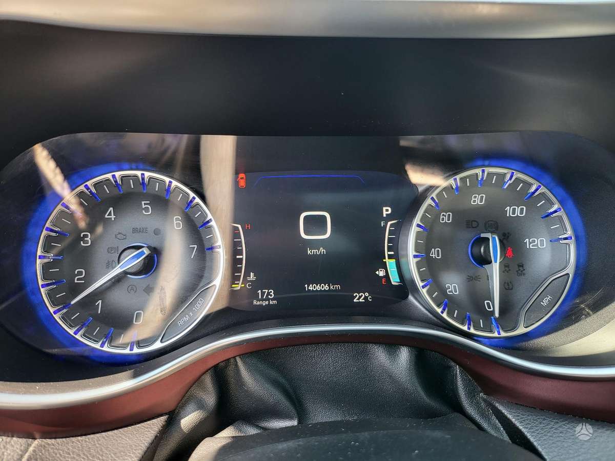 Chrysler Pacifica, 3.6 l., universalas