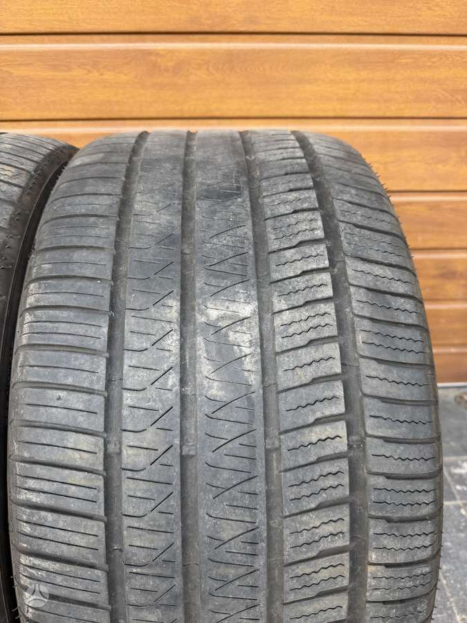 Pirelli PZERO, all-season 305/35 R20