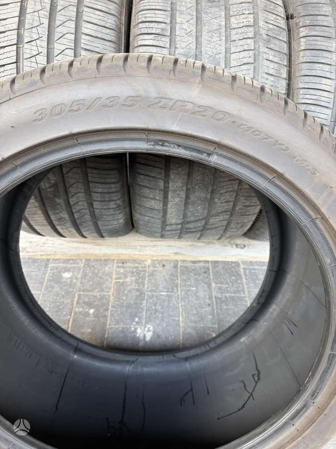 Pirelli PZERO, всесезонные 305/35 R20