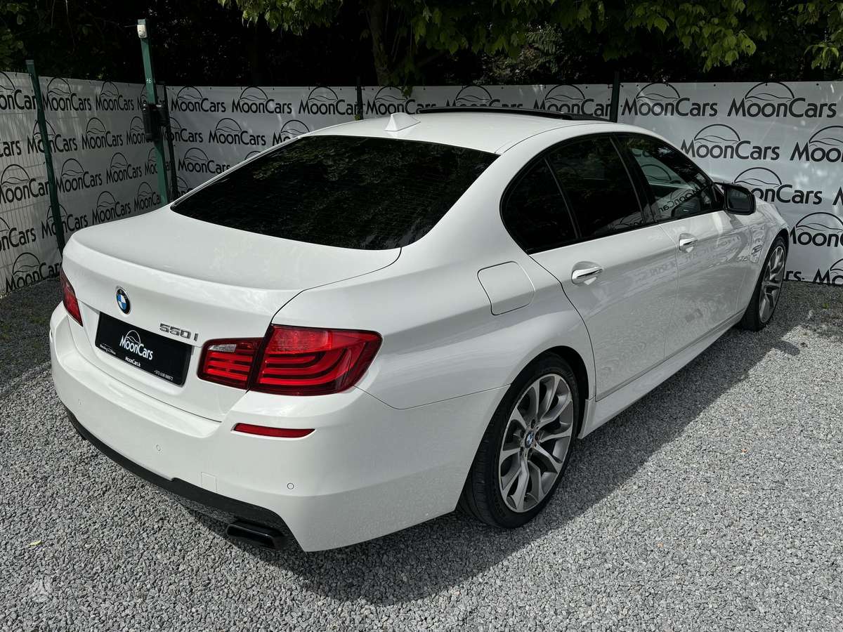 BMW 550, 4.4 l., Седан