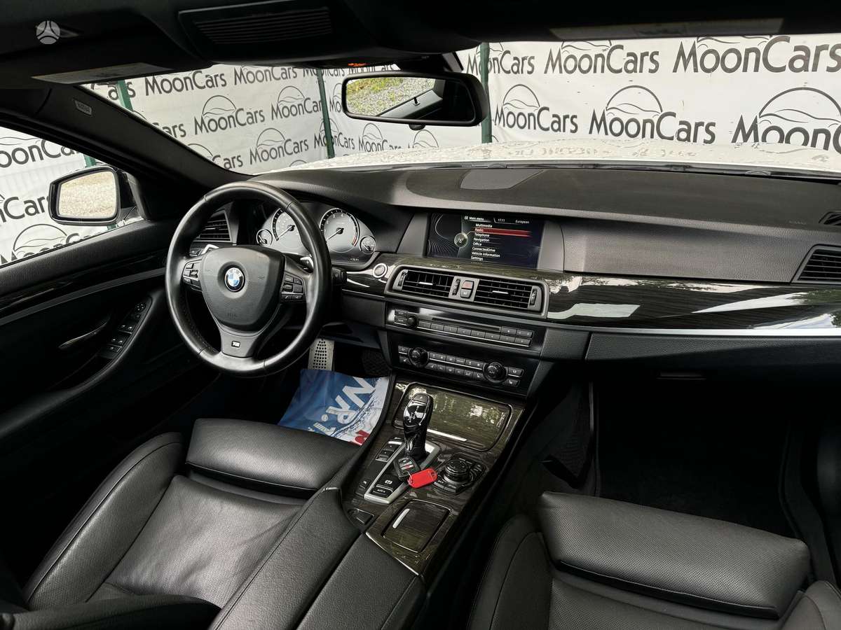 BMW 550, 4.4 l., Седан