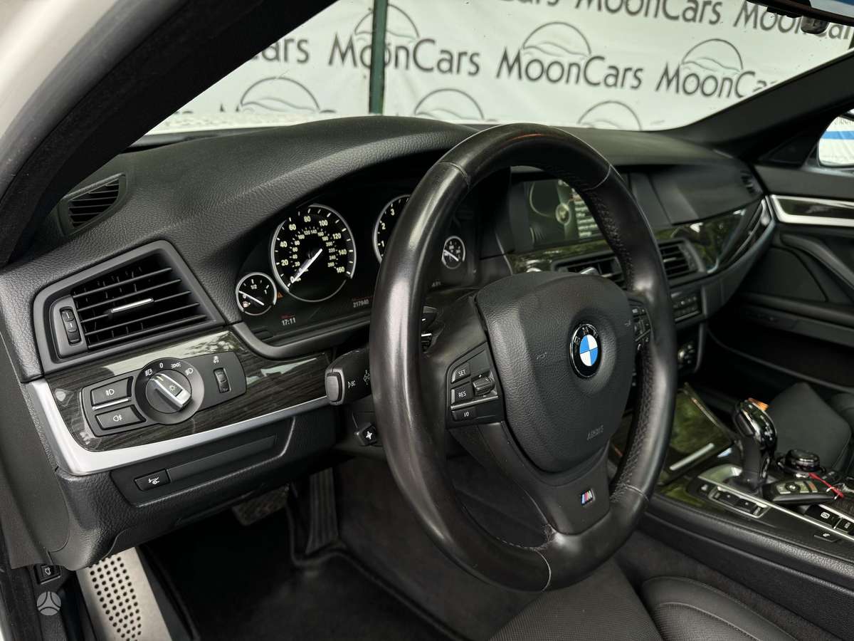 BMW 550, 4.4 l., Седан