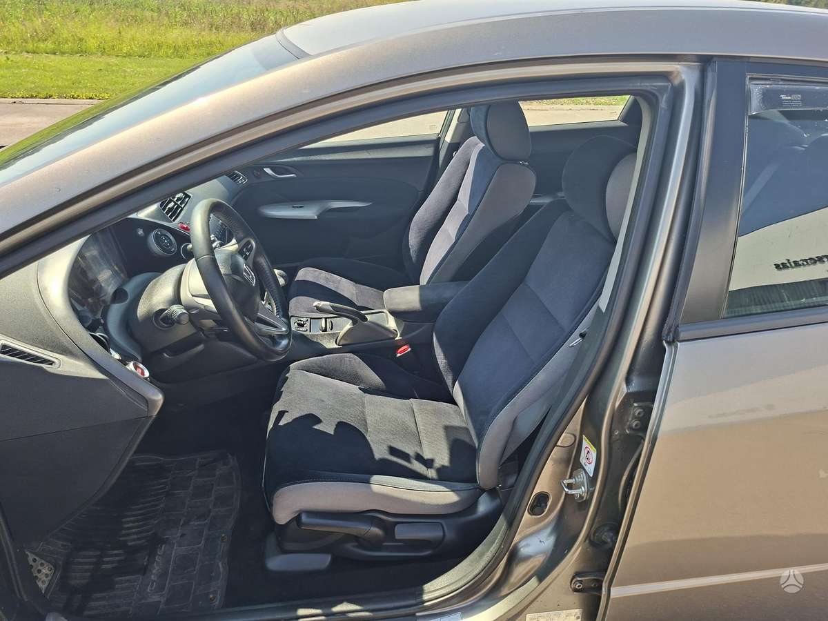 Honda Civic, 1.8 l., hatchback