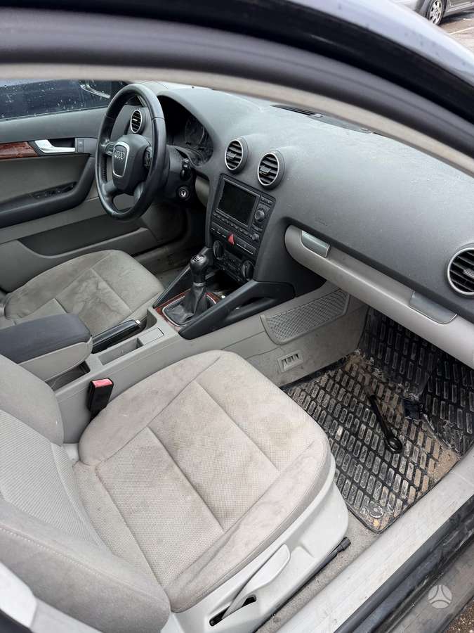 Audi A3, 1.8 l., hatchback