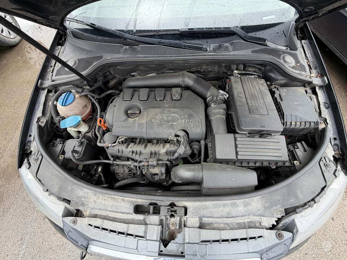 Audi A3, 1.8 l., Хэтчбек