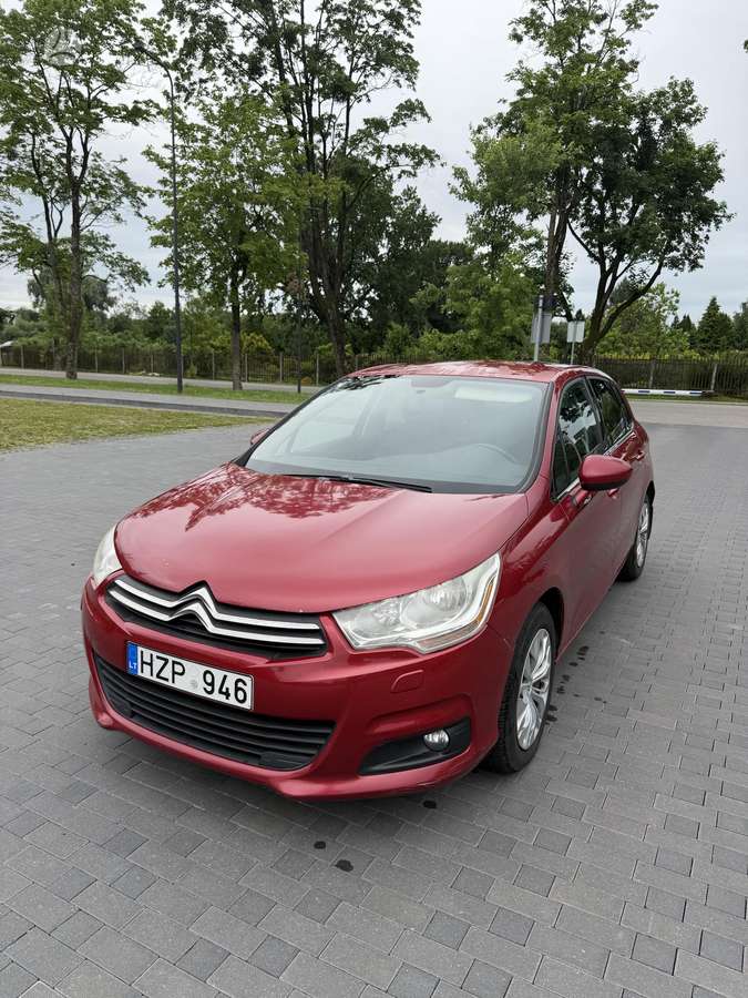 Citroen C4, 1.6 l., hatchback