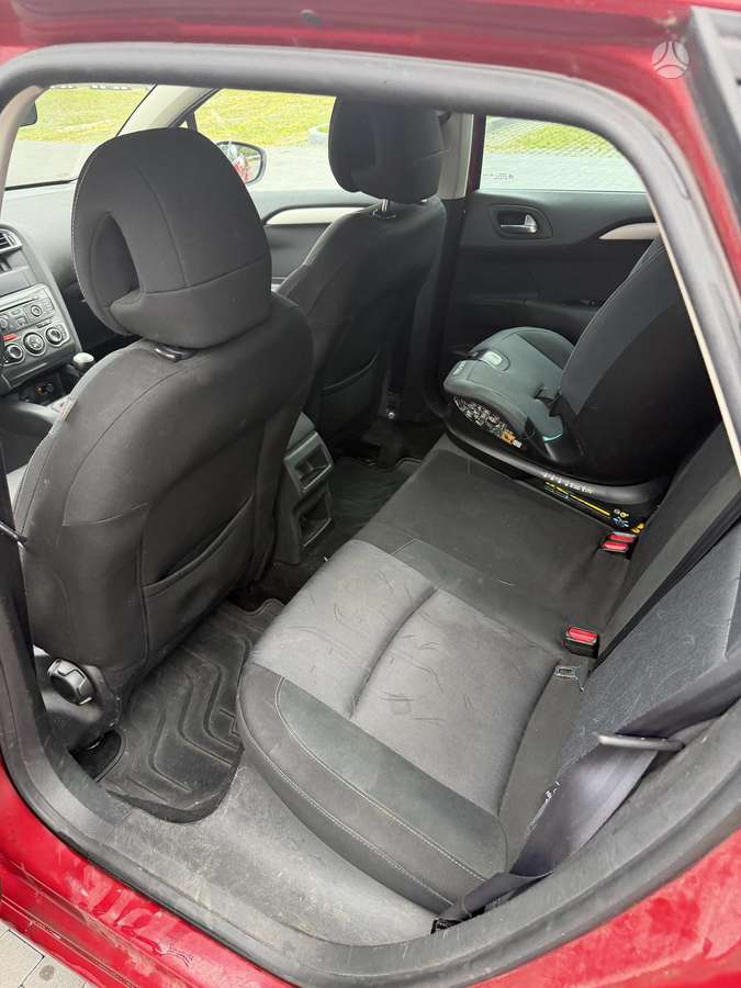 Citroen C4, 1.6 l., hatchback
