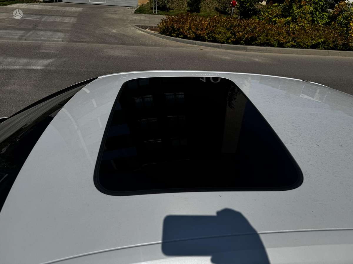 Audi A4, 2.0 l., Седан