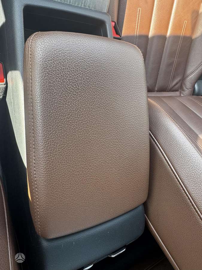 Audi A4, 2.0 l., Седан
