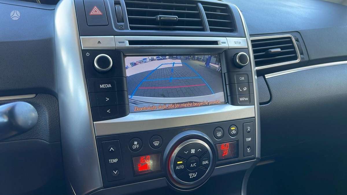 Toyota Verso, 1.6 l., Универсал