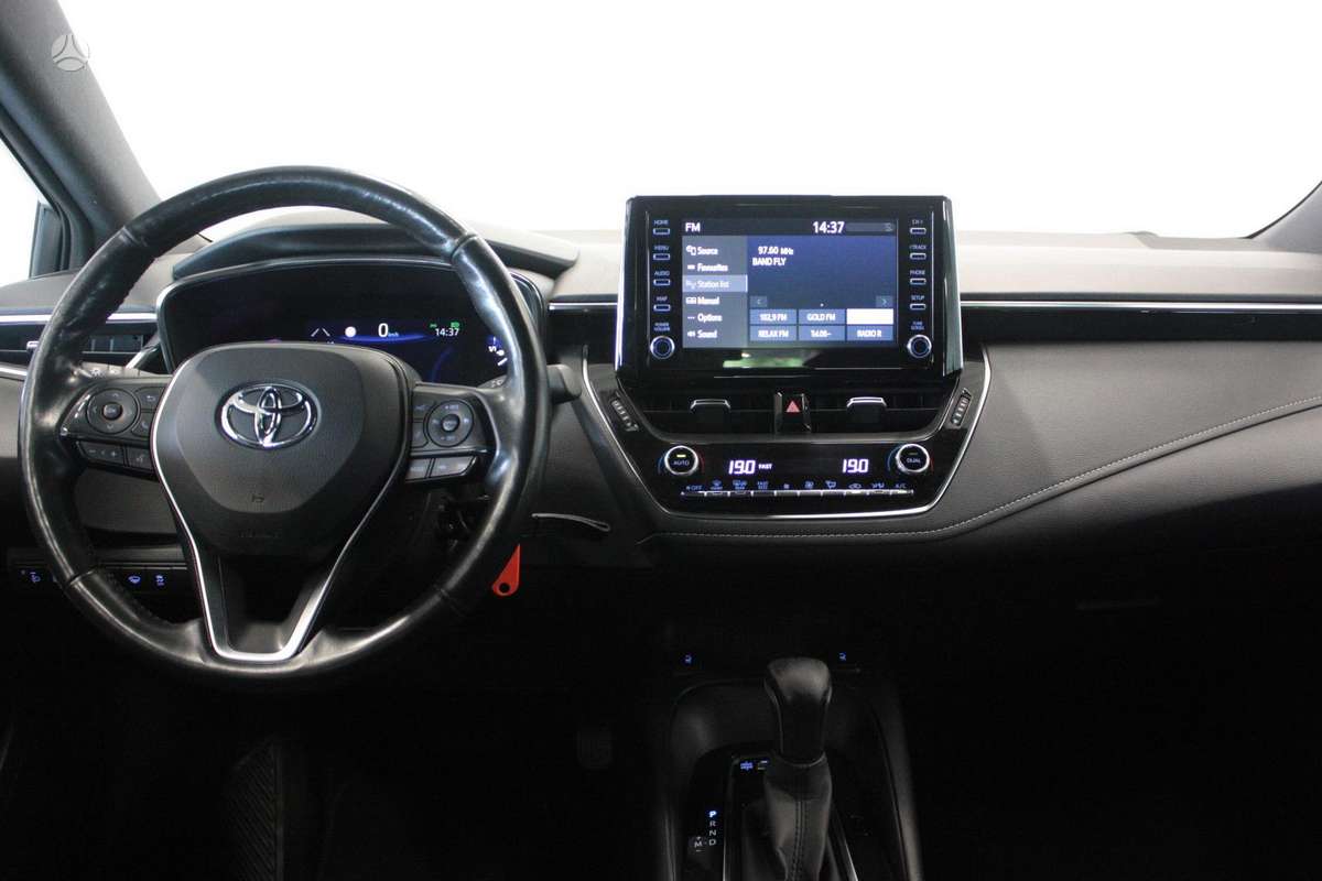 Toyota Corolla, 1.2 l., Универсал