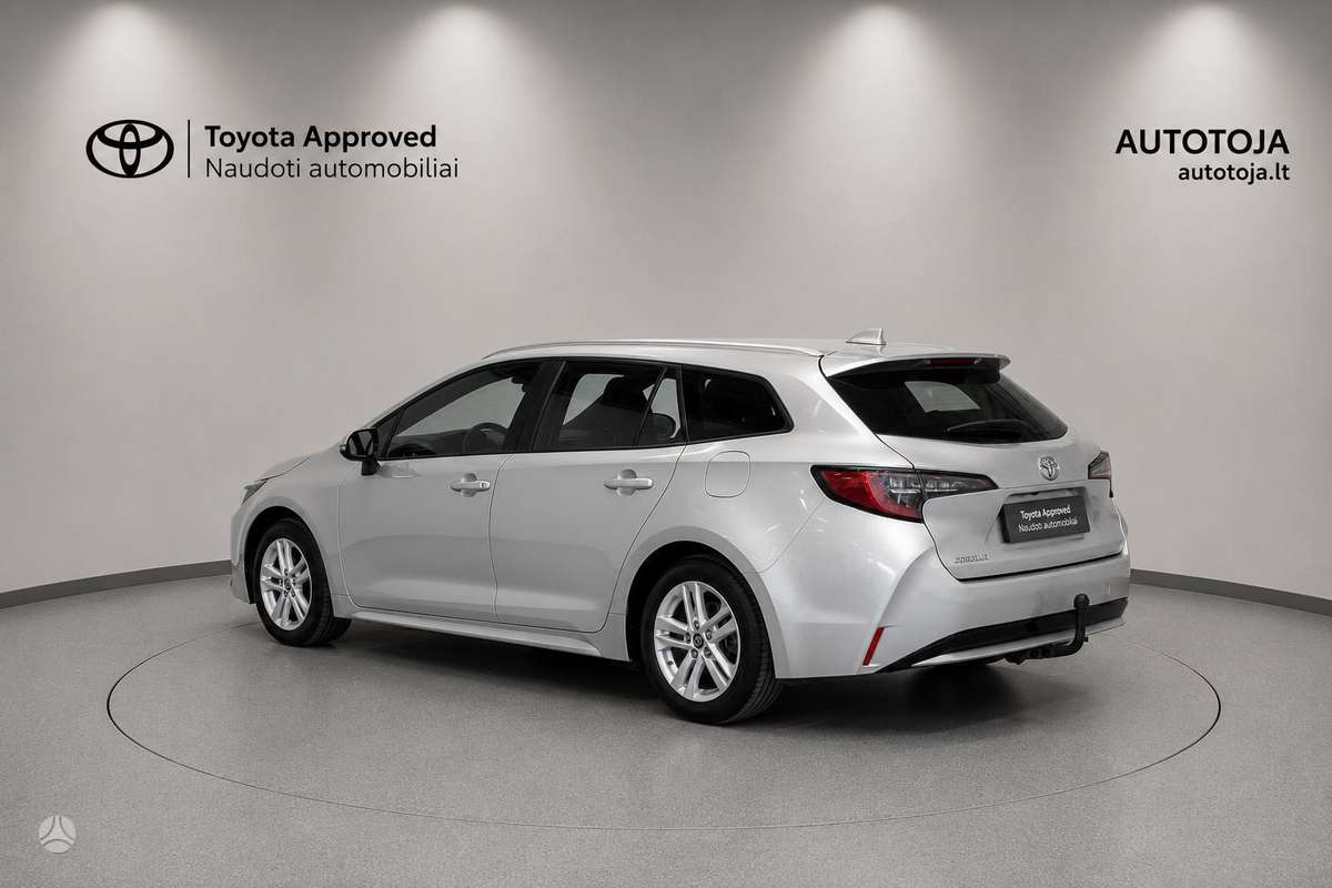 Toyota Corolla, 1.2 l., Универсал