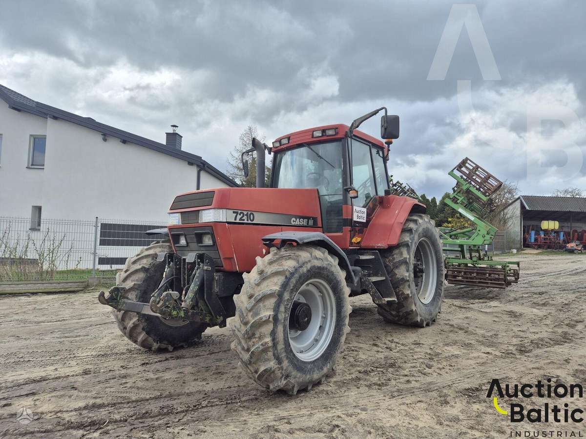Case-IH Magnum 7210, tractors