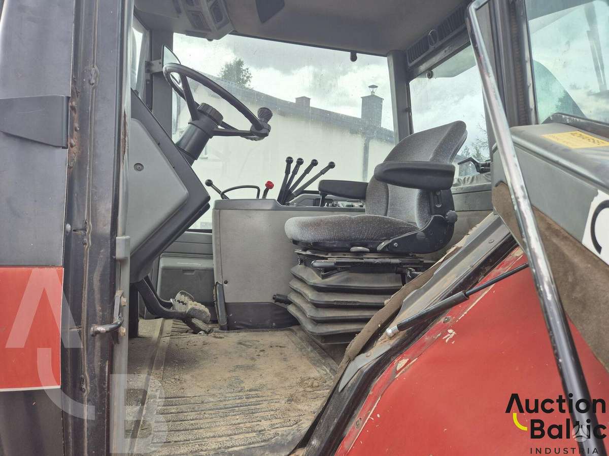 Case-IH Magnum 7210, tractors
