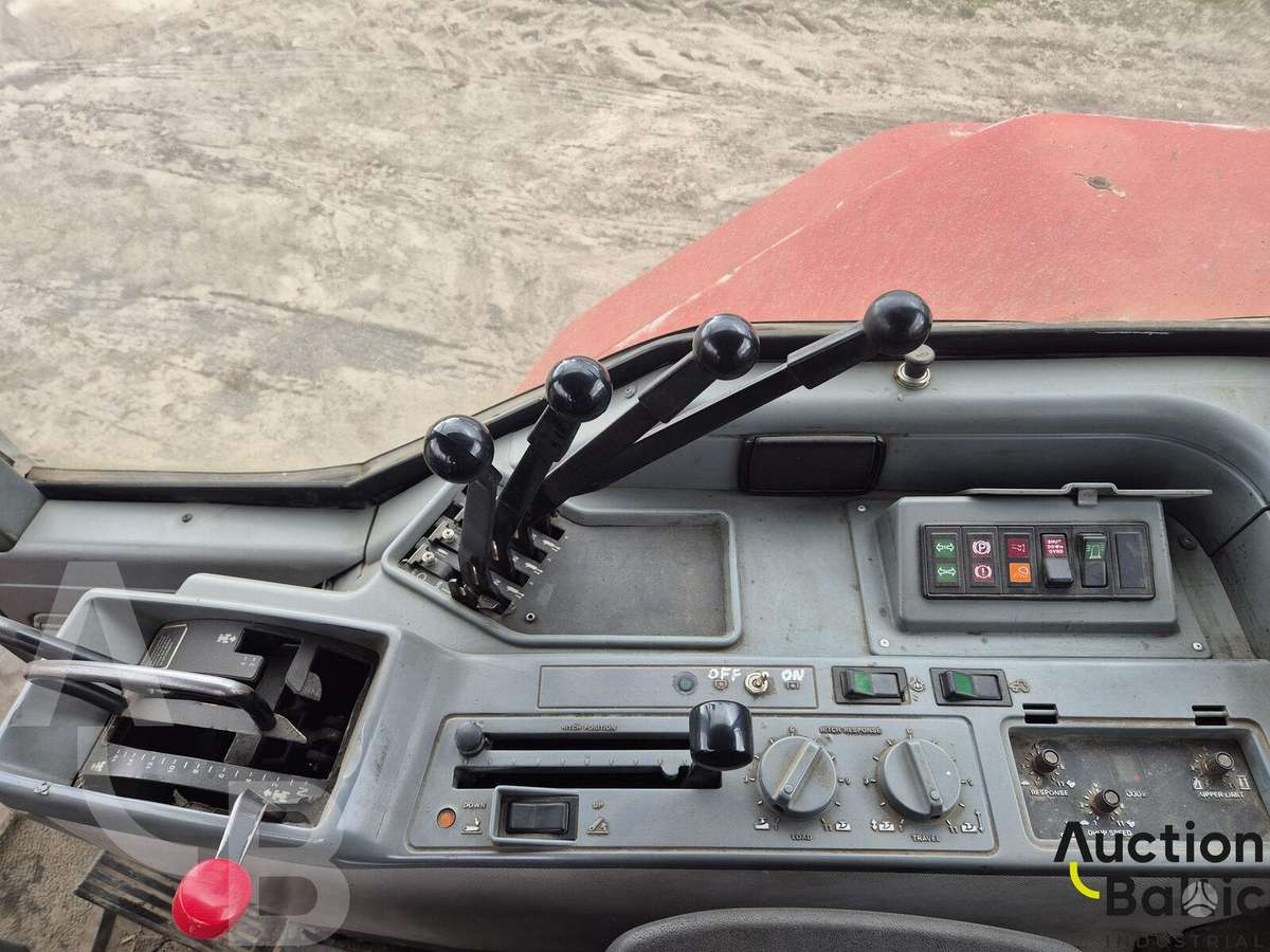 Case-IH Magnum 7210, tractors