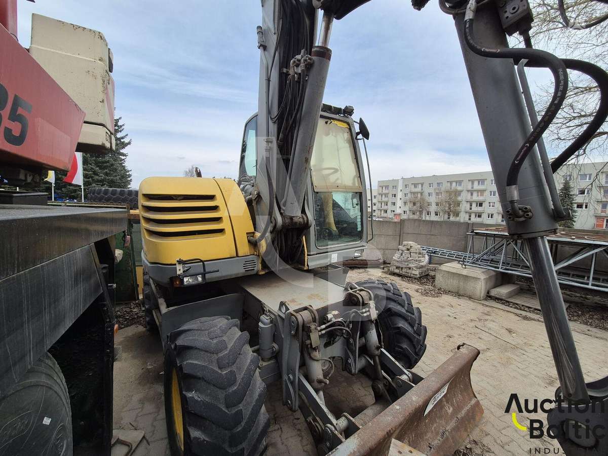 Mecalac 714 MW, экскаваторы
