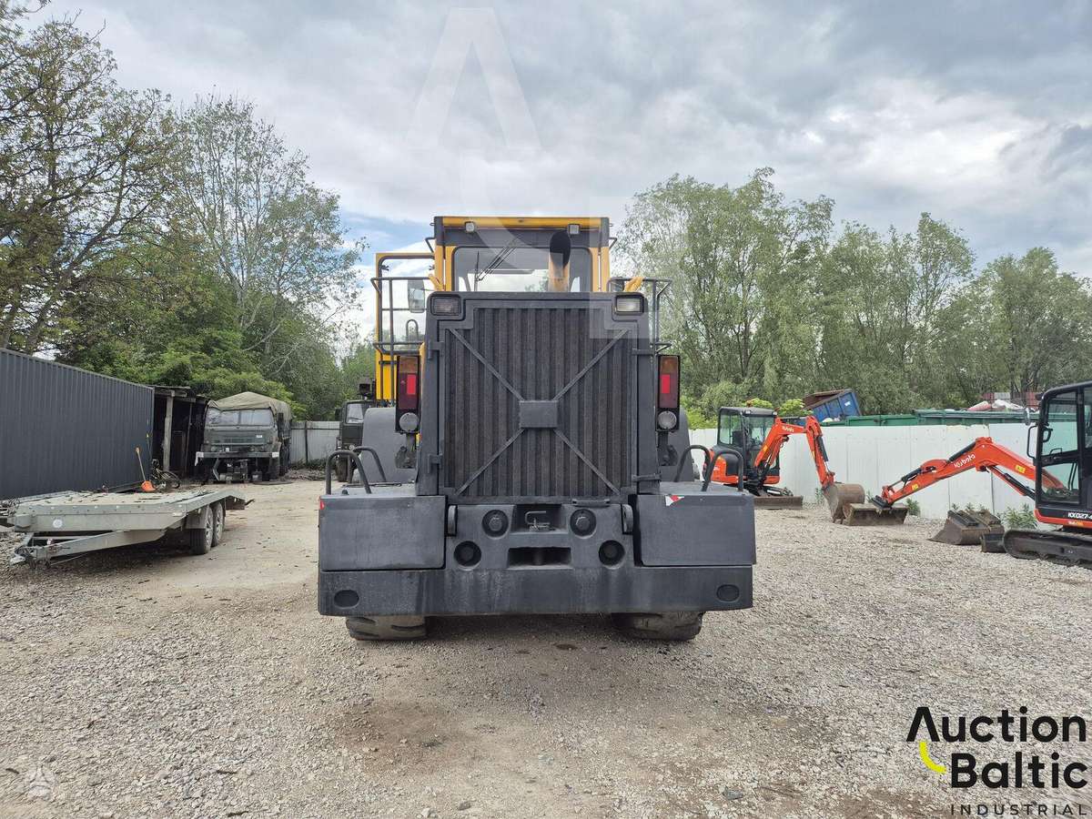 -Kita- 534E, frontal loader