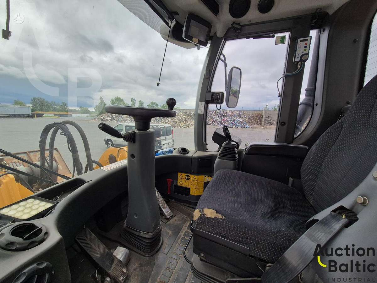 Liebherr L 550, фронтальные погрузчики