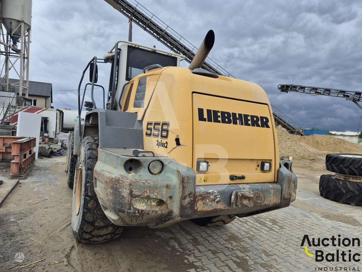 Liebherr L 556, frontal loader