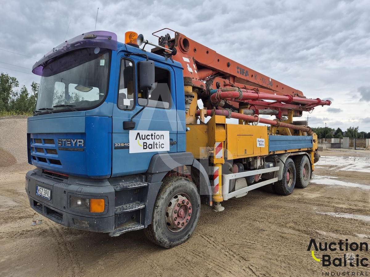 -Kita- 33S40, concrete pump