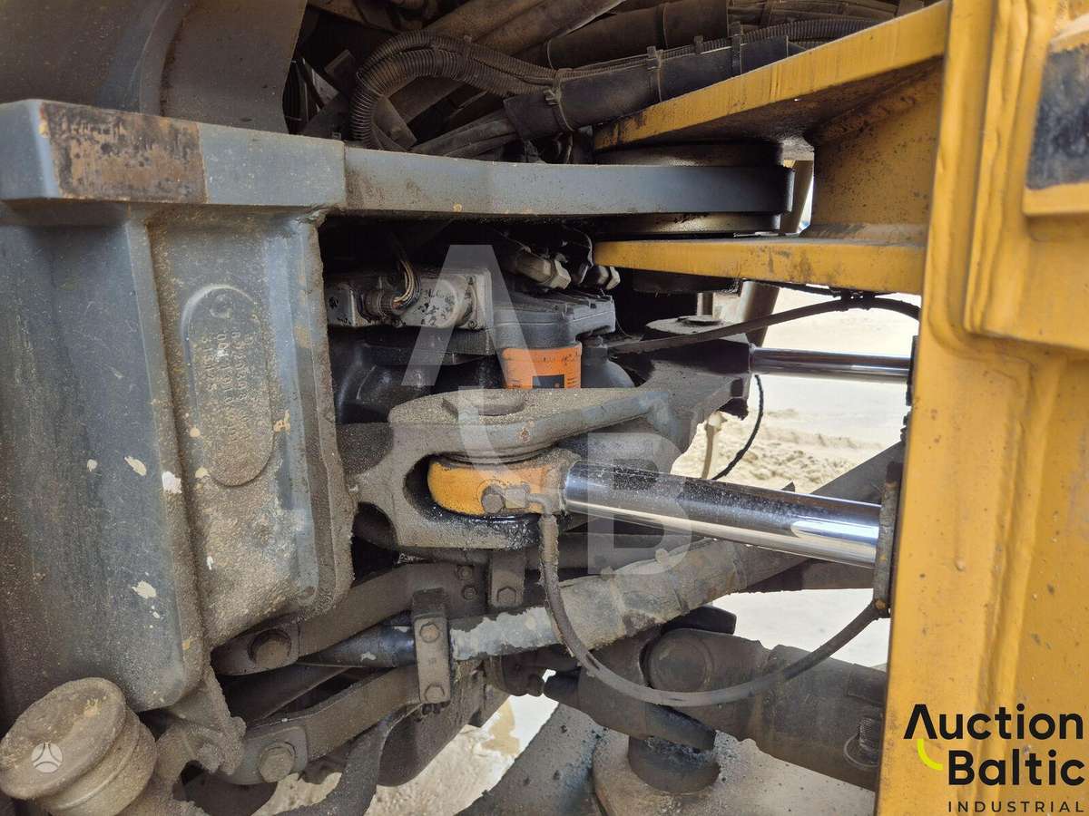 Liebherr L 556, frontal loader