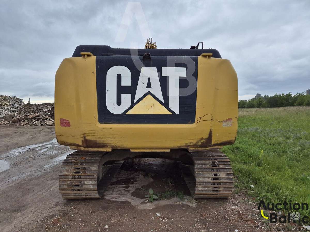 Caterpillar 324 E, ekskavatoriai