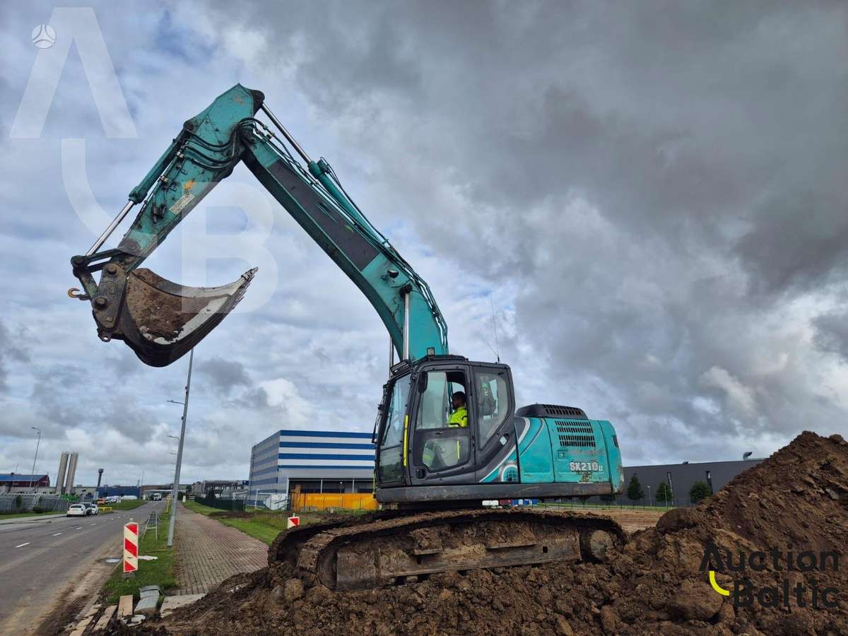 Kobelco SK 210 LC-10, экскаваторы