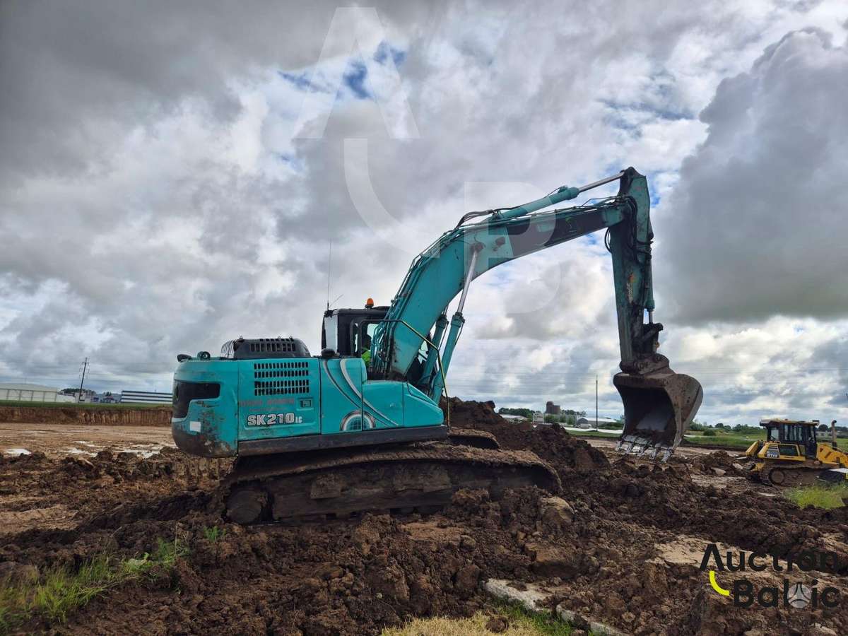 Kobelco SK 210 LC-10, экскаваторы