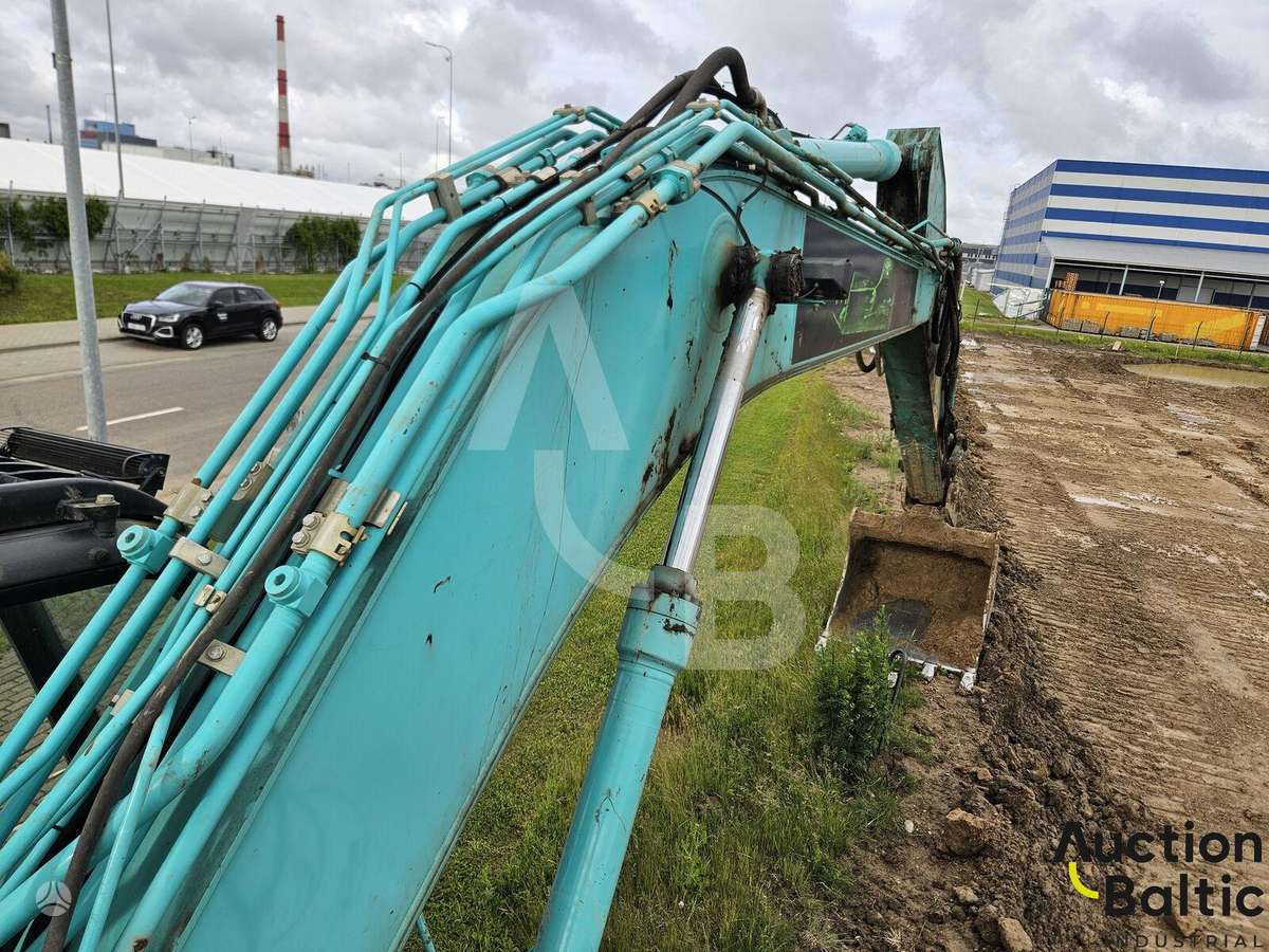 Kobelco SK 210 LC-10, экскаваторы